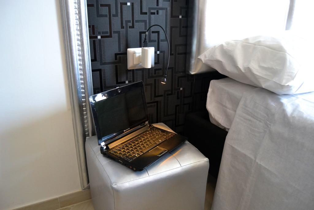 Sottosopra Bed & Breakfast มาร์เกริตา ดิ ซาวอยา ภายนอก รูปภาพ