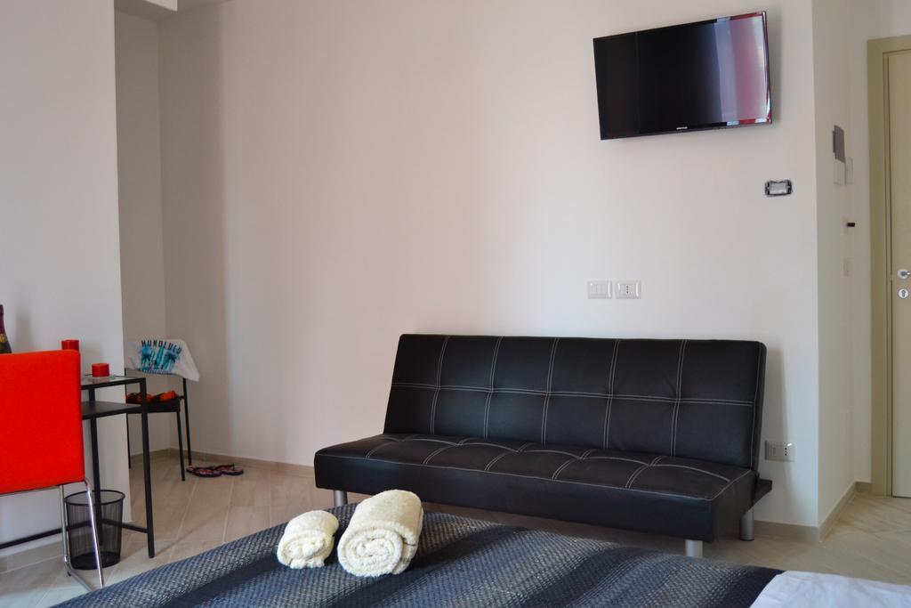 Sottosopra Bed & Breakfast มาร์เกริตา ดิ ซาวอยา ภายนอก รูปภาพ