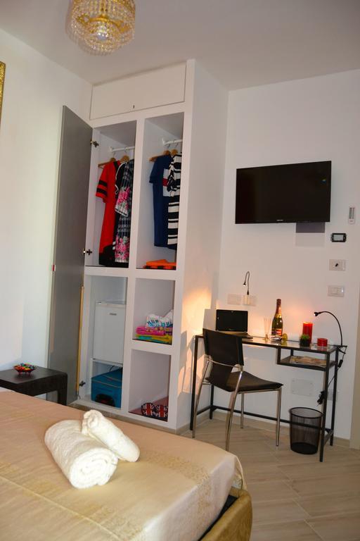 Sottosopra Bed & Breakfast มาร์เกริตา ดิ ซาวอยา ภายนอก รูปภาพ