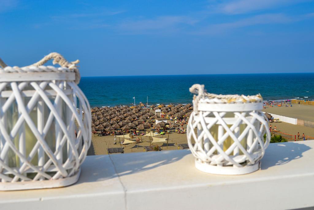 Sottosopra Bed & Breakfast มาร์เกริตา ดิ ซาวอยา ภายนอก รูปภาพ