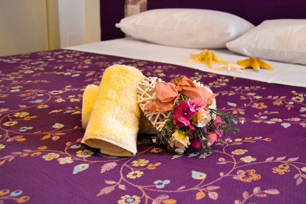 Sottosopra Bed & Breakfast มาร์เกริตา ดิ ซาวอยา ภายนอก รูปภาพ