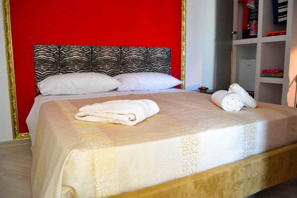 Sottosopra Bed & Breakfast มาร์เกริตา ดิ ซาวอยา ภายนอก รูปภาพ