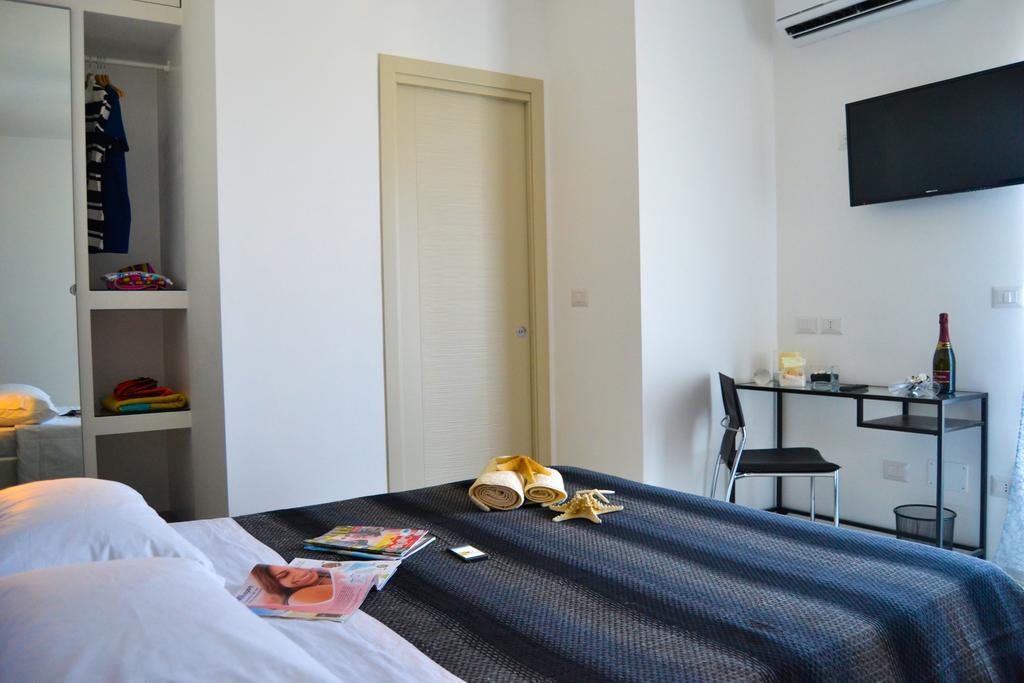 Sottosopra Bed & Breakfast มาร์เกริตา ดิ ซาวอยา ภายนอก รูปภาพ